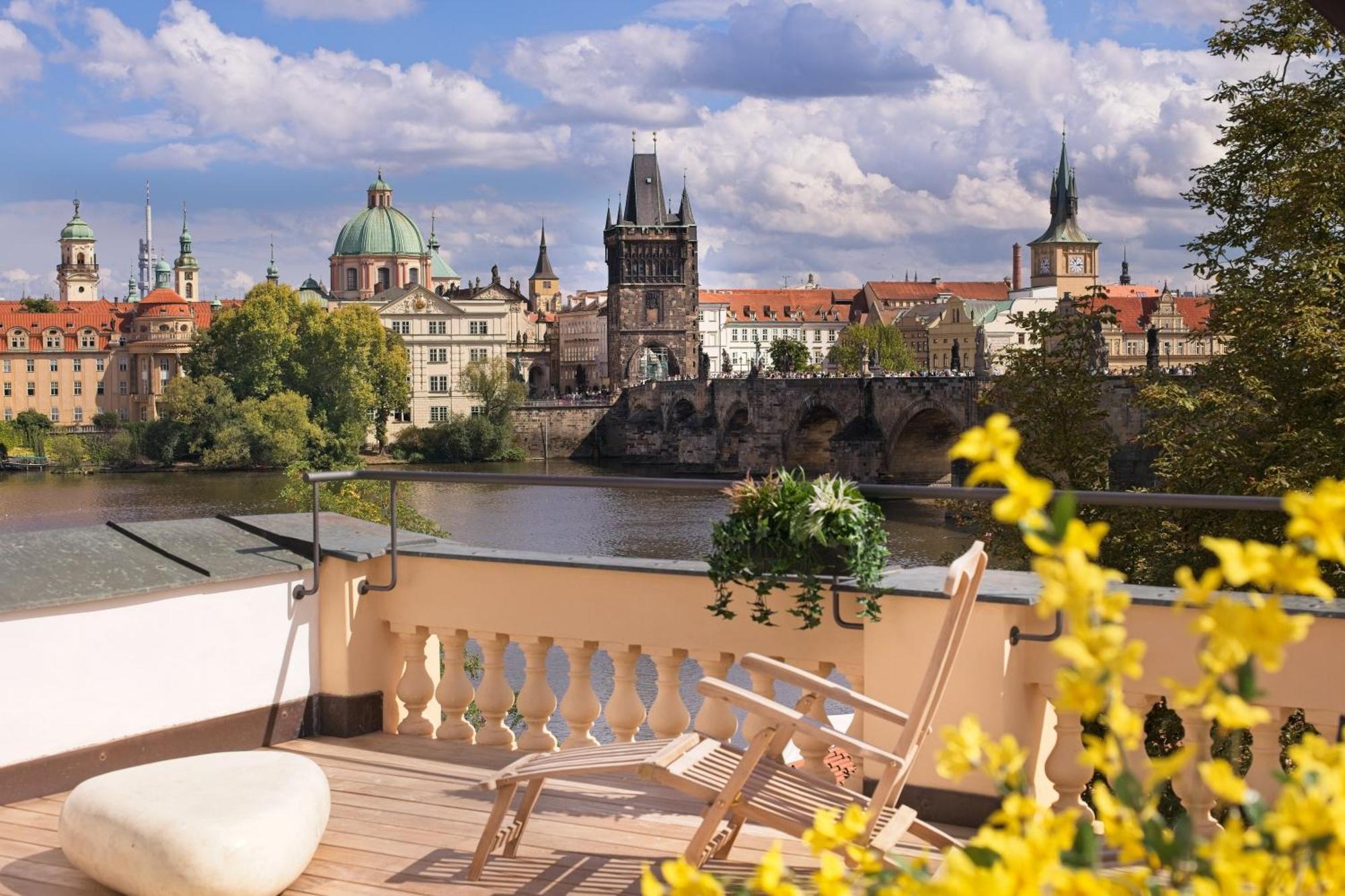 Residence Charles Bridge Prag Eksteriør billede